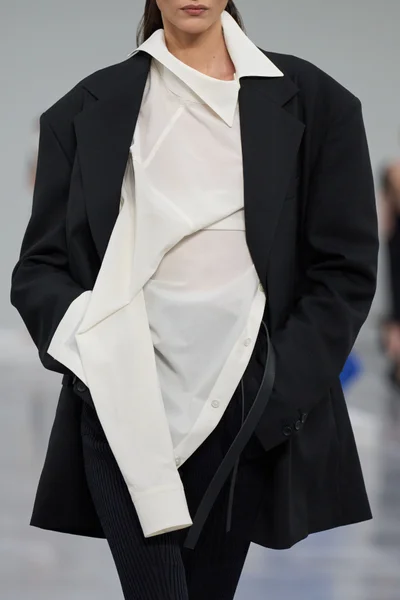 Look 26